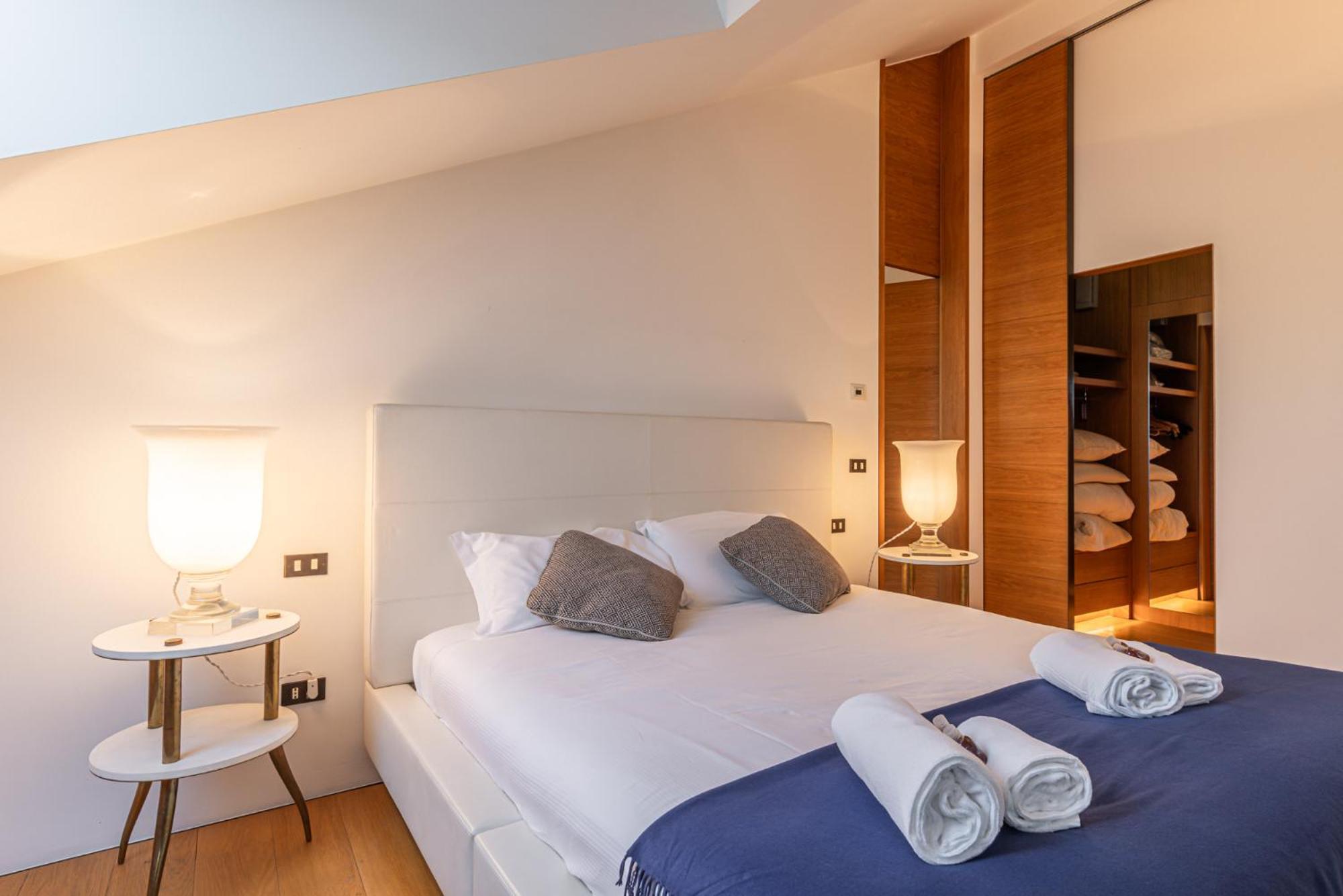 Appartement Montenapoleone Luxury Penthouse *